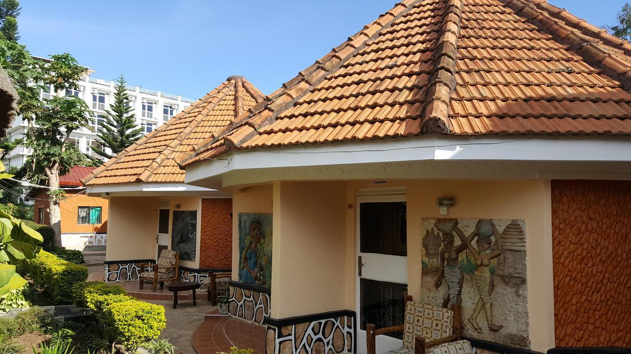 Phenicia Motel Entebbe Exteriér fotografie